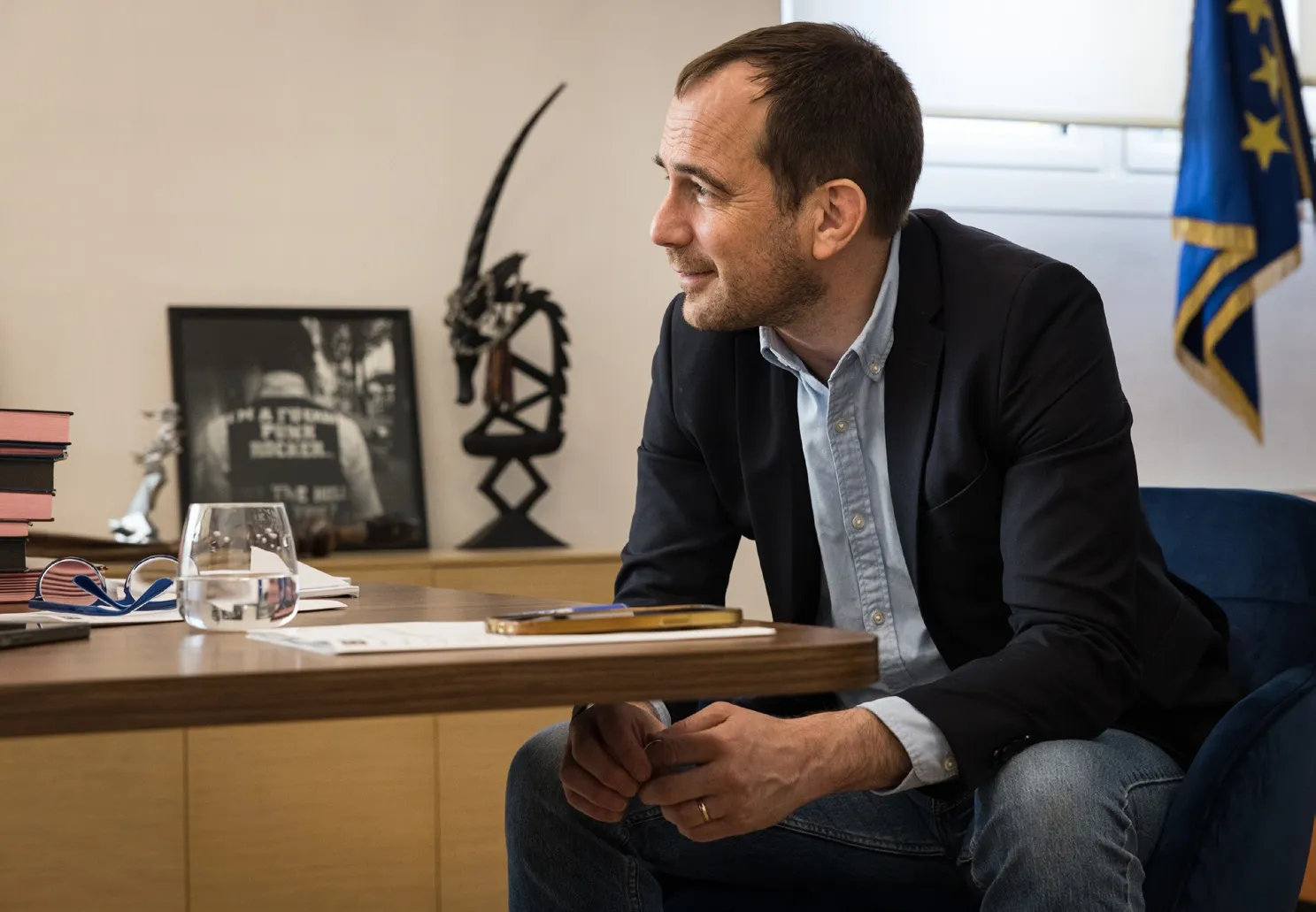 Patrice Bessac dans son bureau