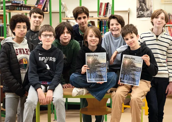 Les collégiens du club journal